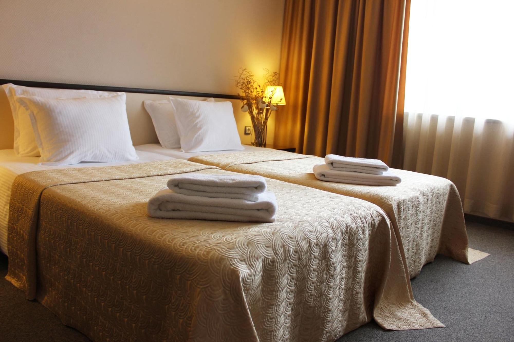 Kendros Hotel Plowdiw Zimmer foto